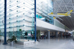 Opera con normalidad el Aeropuerto de Fuerteventura tras desviar tres vuelos por presencia de drones