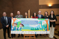 Pascual a los estudiantes a "amar la Pediatría", la especialidad con más déficit de profesionales de la región