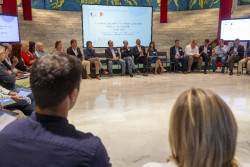 Pascual cree que la sanidad digital ayudará a los profesionales a "trabajar mejor"