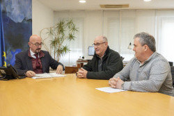 Pascual informa al GAL Asón-Agüera-Trasmiera sobre los planes de Salud de cara al verano