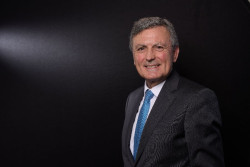 Pedro Saura cobr&oacute; 185.700 euros como presidente de Correos