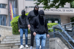Penas de hasta 22 meses de c&aacute;rcel y prohibici&oacute;n de ir a estadios, para los ultras que colgaron un mu&ntilde;eco de Vin&iacute;cius