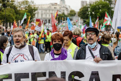 Pensionistas de toda Espa&ntilde;a reclaman en Madrid unas pensiones "justas y suficientes"
