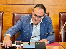 Pesquera achaca la caída de la línea 061 al PP que adjudicó el contrato de Valdecilla, cualquier dia se remonta a los romanos