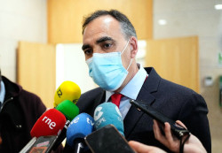 Pesquera ante la próxima huelga que le anuncian los del Sindicato de Medicos dice  que la situación de Atención Primaria ha mejorado "sustancialmente"