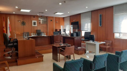 Piden 14 y 11 a&ntilde;os de prisi&oacute;n a dos hombres por violar a una mujer en un garaje de Torrelavega