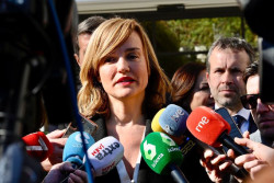 Pilar Alegr&iacute;a anuncia reformar el s&iacute; es s&iacute; pero todav&iacute;a no lo  ha autorizado la ministra Irene Montero