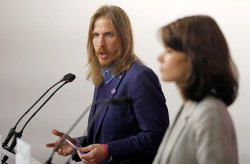 Podemos acusa a S&aacute;nchez del descr&eacute;dito nacional que atraviesa  Garz&oacute;n 