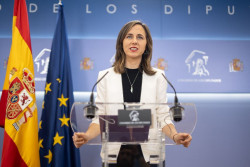 Podemos afirma que puede alcanzar alianzas electorales con IU si decide "abandonar el Gobierno de la guerra"