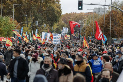 Polic&iacute;as y guardias civiles celebran que no se reforme la `ley mordaza`: "Se usa con normalidad y generar&iacute;a inseguridad"