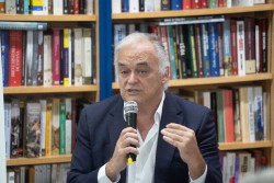 Pons atribuye la responsabilidad del estado de Do&ntilde;ana y de incumplir la sentencia europea a "los gobiernos del PSOE"