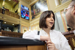 PP insta a Morant a pedir la retirada de la c&aacute;tedra a la mujer del Presidente 