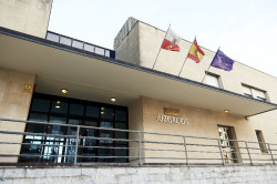 Prisión provisional para el detenido por apuñalar a un joven este fin de semana en Castro