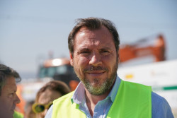 Puente, con la cara dura que le caracteriza   asegura que el Gobierno no tiene "ninguna" responsabilidad en la fuga de Puigdemont 