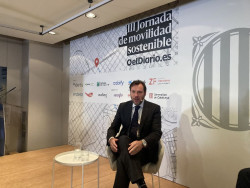 Puente, para justificar el traspaso a Catalu&ntilde;a,  abre la puerta a traspasar los servicios de Cercan&iacute;as a todas las comunidades