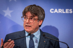 Puigdemont amenaza  a S&aacute;nchez para que cumpla o peligra su Moncloa
