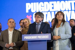 Puigdemont  anuncia su intenci&oacute;n de presentarse a la investidura a ver si es verdad y se le detiene