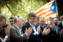 Puigdemont apuesta por un Govern independentista con ERC si se obtiene "una mayor&iacute;a simple, pero s&oacute;lida y con &eacute;l de President"
