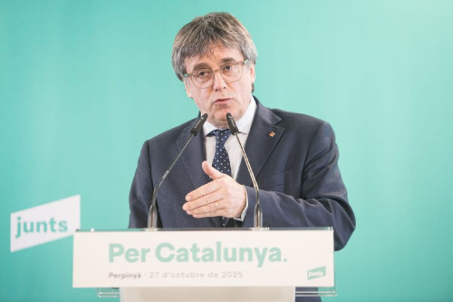 Puigdemont: "No estamos dispuestos a ayudar a un gobierno que no ayude a Catalunya"