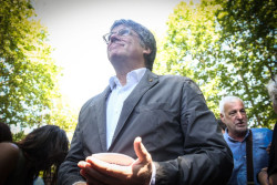 Puigdemont no ser&aacute; l&iacute;der de la oposici&oacute;n en el Parlament y Junts dejar&aacute; por ahora el puesto vacante