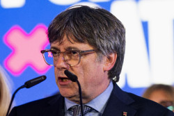 Puigdemont reprocha a S&aacute;nchez "absoluta falta de implicaci&oacute;n" para lograr la oficialidad del catal&aacute;n en la UE