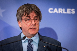 Puigdemont se re&uacute;ne en B&eacute;lgica con la c&uacute;pula de Junts para decidir sobre el pacto con el PSOE