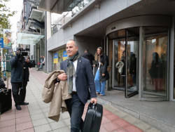 Puigdemont sigue tirando de la cuerda a S&aacute;nchez hasta ahogarle y de paso a los espa&ntilde;oles
