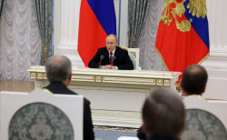 Putin propone quedarse con el este de Ucrania a cambio de congelar la ofensiva como condición de paz