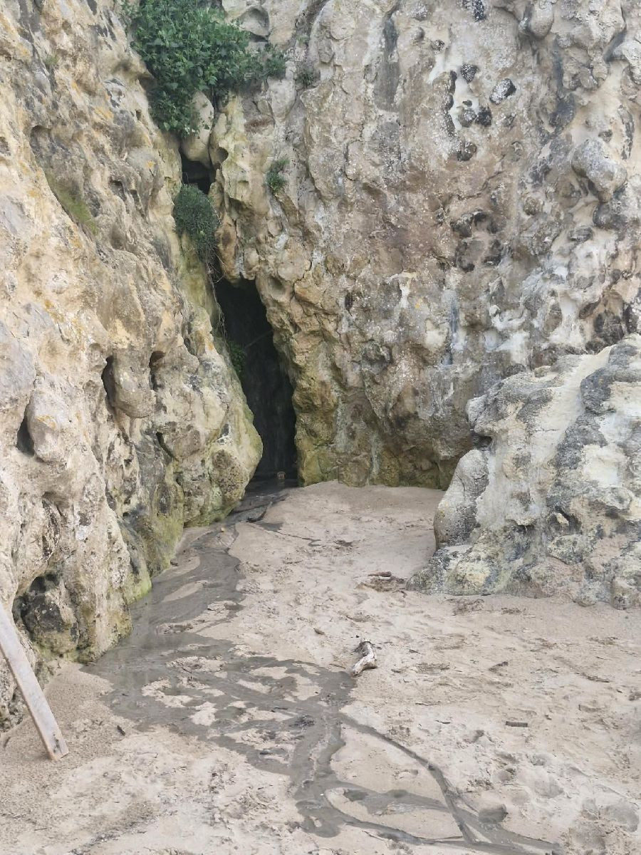 Queja monumental por los "reiterados vertidos de aguas fecales" en la Virgen del Mar