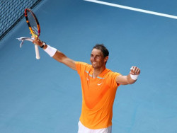 Rafa Nadal reduce a Draper y avanza a segunda ronda en Australia