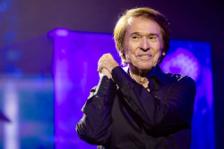 Raphael, sobre la m&uacute;sica urbana: "Hay cosas salvables y otras menos"