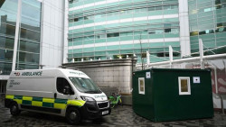 Reino Unido confirma la primera muerte por coronavirus en el pa&iacute;s