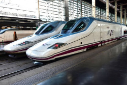 Renfe prev&eacute; que el servicio se normalice a lo largo del d&iacute;a y refuerza con 8.823 plazas m&aacute;s el fin de semana