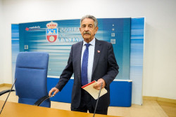 Revilla muestra su "enorme preocupación" por la huelga en Aspla: "No es bueno para Cantabria"