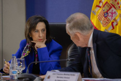 Robles anuncia que Espa&ntilde;a enviar&aacute; 6 `Leopard` a Ucrania "en pr&oacute;ximas fechas" y despu&eacute;s se sumar&aacute;n otros cuatro