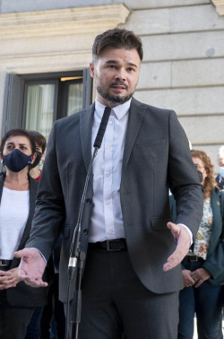 Rufi&aacute;n critica las "burradas" de Robles sobre el espionaje y avisa a S&aacute;nchez: Esto no se resuelve con "buenas palabras"