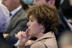 S&aacute;enz de Santamar&iacute;a defiende que PP y PSOE vuelvan a consensos de Estado como ocurri&oacute; con la Ley de Abdicaci&oacute;n o el 155