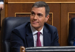 S&aacute;nchez acepta reunirse con Feij&oacute;o en el Congreso y no en Moncloa
