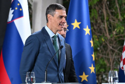 S&aacute;nchez anuncia 500 millones para garantizar la atenci&oacute;n a los pacientes con ELA y reforzar el sistema de dependencia