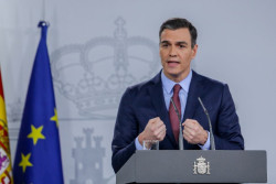 S&aacute;nchez anuncia una ayuda de 100 euros en la compra de lentillas y gafas para menores de 16 a&ntilde;os