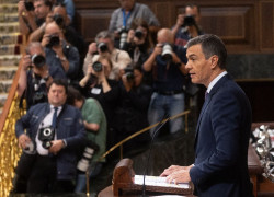 S&aacute;nchez apela al patriotismo para que  PP y Vox defiendan a su esposa  ante la crisis con Milei