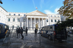 S&aacute;nchez  blindar&aacute; el Congreso con m&aacute;s de 1.300 polic&iacute;as para su  investidura para evitar "ruidos" 