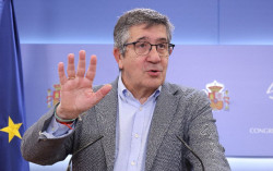 S&aacute;nchez comparecer&aacute; en el Congreso en julio y despu&eacute;s se ir&aacute; de vacaciones, la corrupci&oacute;n no va con &eacute;l
