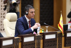 S&aacute;nchez contin&uacute;a sus vacaciones  y Espa&ntilde;a en crisis migratoria 