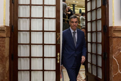S&aacute;nchez decide dividir la comparecencia de julio en dos sesiones para no juntar corrupci&oacute;n y agenda internacional