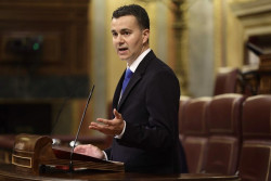 S&aacute;nchez defiende el pelotazo que va a dar la Delgado con su ascenso al Supremo salt&aacute;ndose el escalaf&oacute;n.&iexcl;viva la corrupci&oacute;n&iexcl;