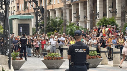 S&aacute;nchez, despedido de Ceuta con pitidos e insultos 