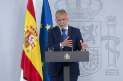 Sanchez, despu&eacute;s que el fuego ha devorado media Espa&ntilde;a cuestiona el plan de Feij&oacute;o contra los incendios