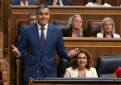 S&aacute;nchez dice que seguir&aacute; entendi&eacute;ndose con   ERC a pesar de su pacto con Junts en el Parlament, 