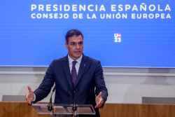 S&aacute;nchez empieza a mantener que Puigdemont no ser&aacute; juzgado gracias a sus siete votos que valen su investidura